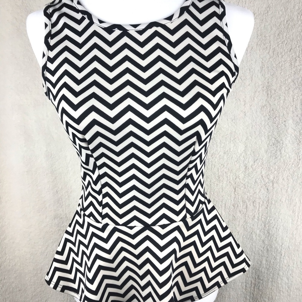 Alt.B Peplum Top - Picture 2 of 9